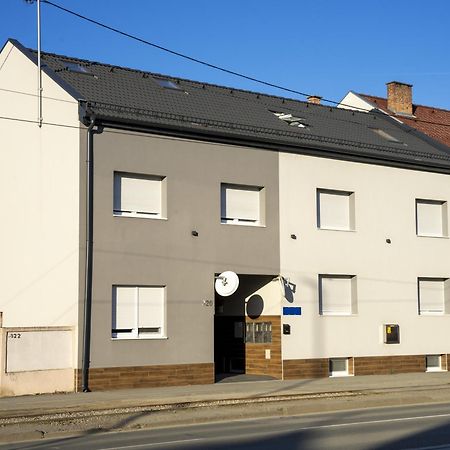 Apartmani Infinity オシエク エクステリア 写真