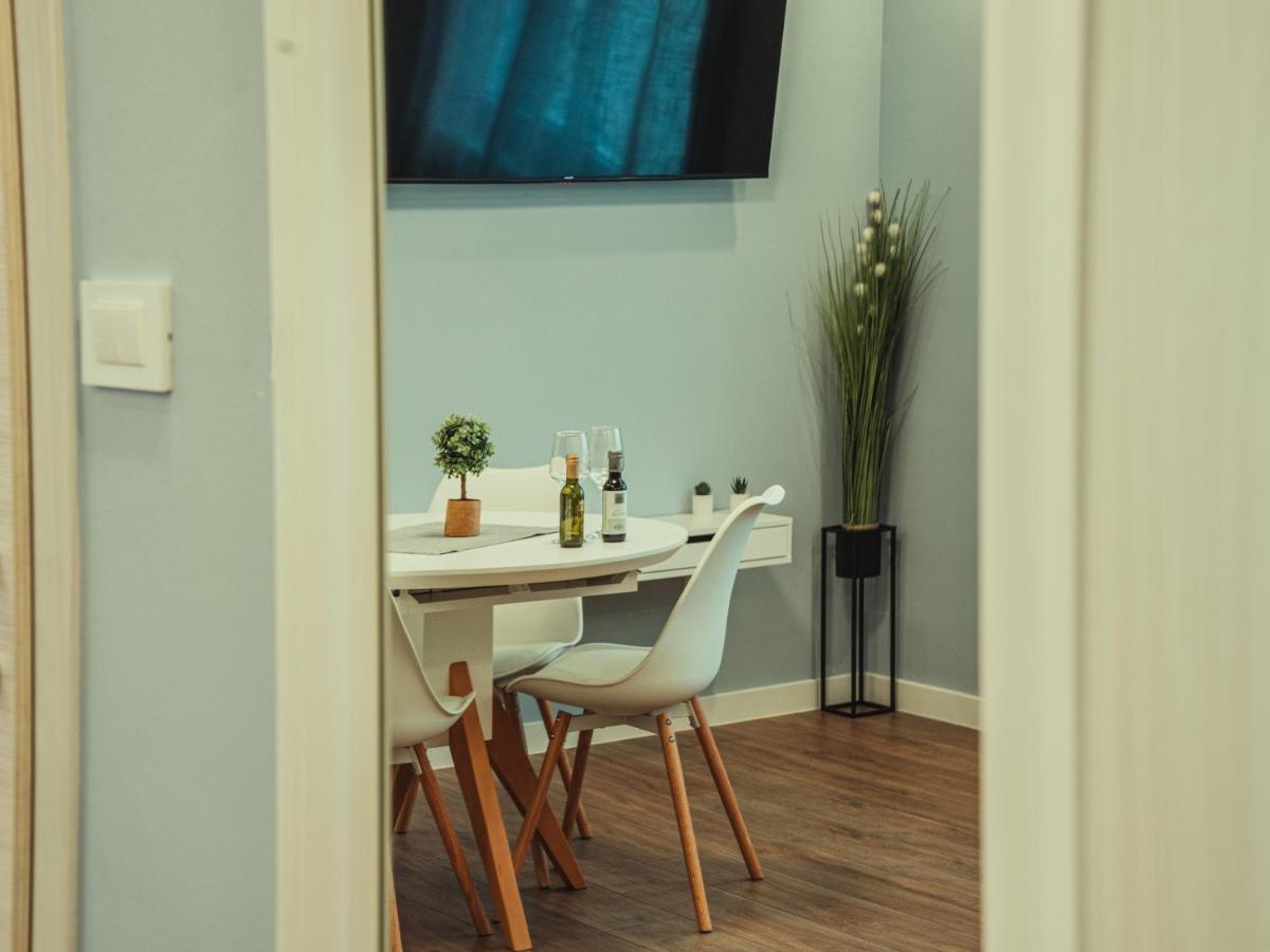 Apartmani Infinity オシエク エクステリア 写真