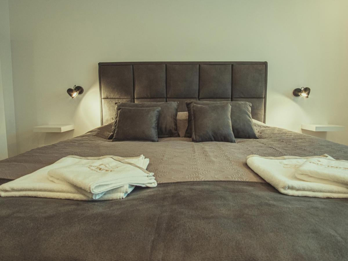 Apartmani Infinity オシエク エクステリア 写真