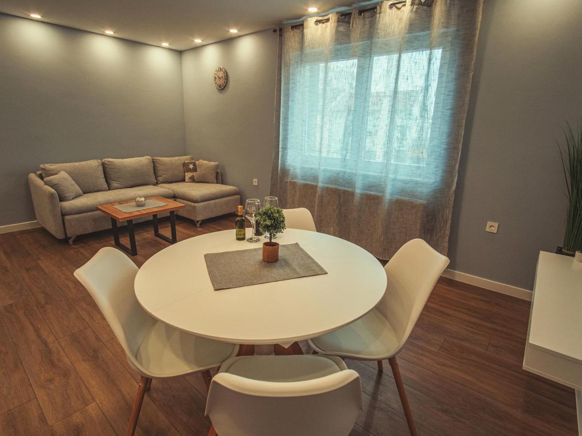 Apartmani Infinity オシエク エクステリア 写真