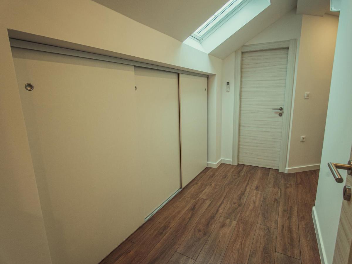 Apartmani Infinity オシエク エクステリア 写真