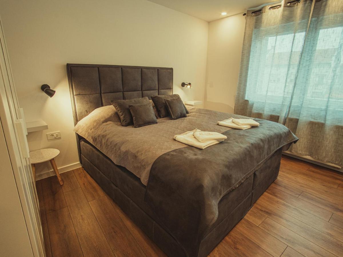 Apartmani Infinity オシエク エクステリア 写真