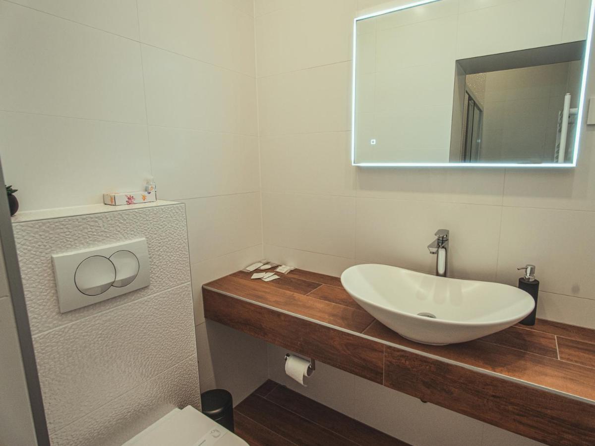 Apartmani Infinity オシエク エクステリア 写真