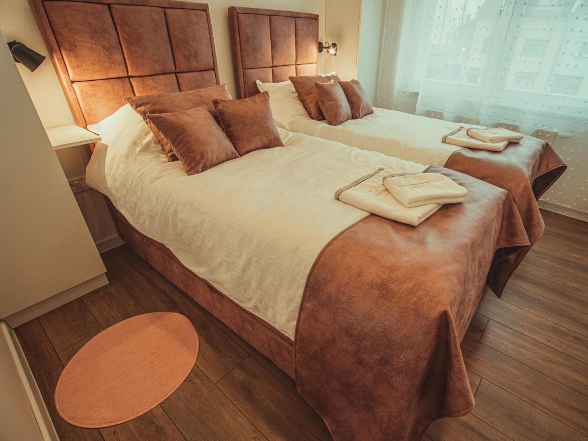 Apartmani Infinity オシエク エクステリア 写真