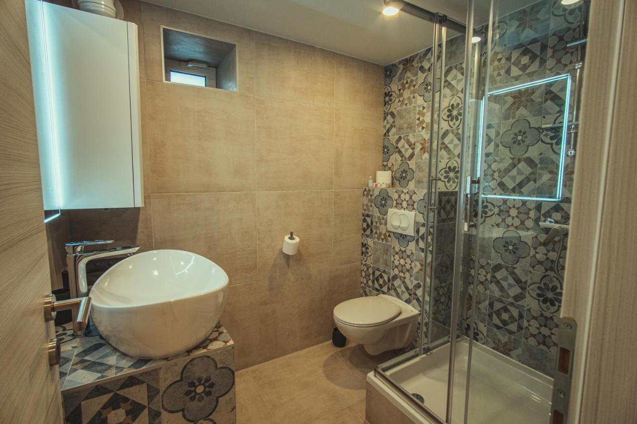 Apartmani Infinity オシエク エクステリア 写真